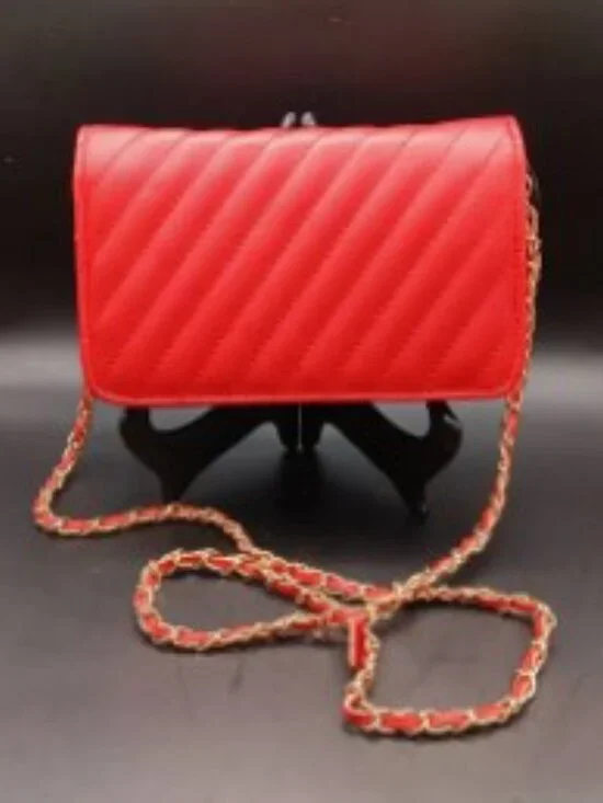 Studio Badgley Mischka Ruby Red Quilted Shoulder Bag w/ detachable chain- NWT - Picture 2 of 7